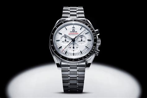 omega speedmaster moonwatch white dial review|omega speedmaster moonwatch original size.